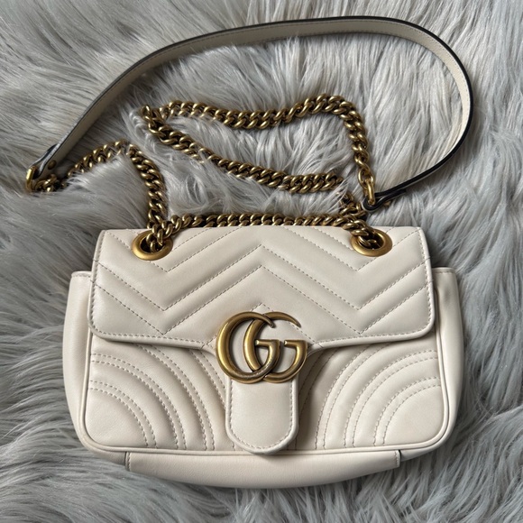 Gucci Handbags - GUCCI Small Marmont Small Shoulder Bag